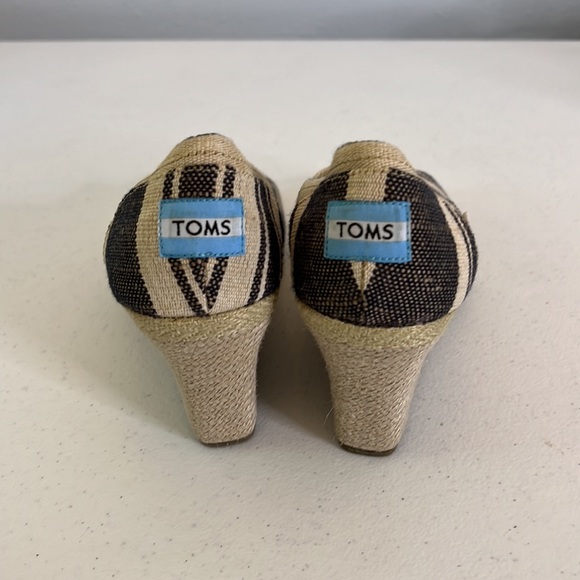 TOMS Espadrille Textile Khaki Tan and Black Open Toe Wedge Size 9.5 - Picture 4 of 10
